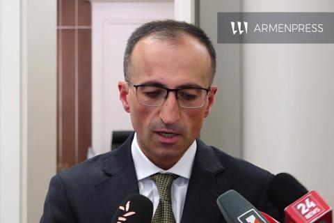 نشست مطبوعاتی آرسن توروسیان