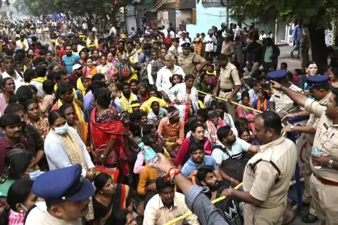 Հնդկաստանում տաճարում հրմշտոցի հետևանքով 9 մարդ է զոհվել