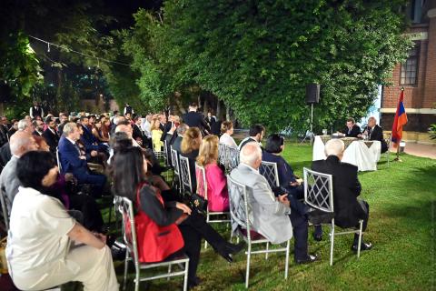 Le président de l’Arménie a discuté au Caire avec la communauté arméno-égyptienne des réformes et des nouveaux programmes mis en œuvre en Arménie
