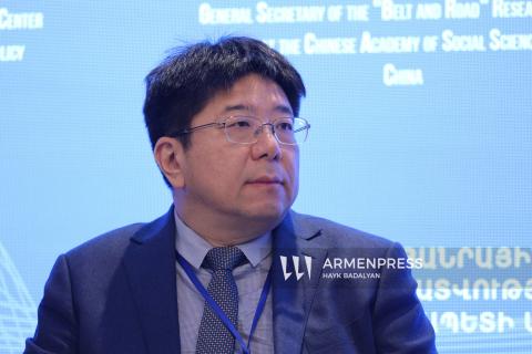 Инициативы «Один пояс, один путь» и «Перекресток мира» удивительным образом гармонируют друг с другом: китайский эксперт