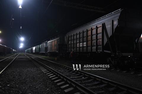 运送谷物的列车已通过俄罗斯-阿塞拜疆-格鲁吉亚-亚美尼亚铁路线抵达亚美尼亚