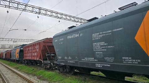 Kazakh grain train en route to Armenia passes through Azerbaijan