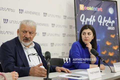 المؤتمر الصحفي لمدير شركة "بوكينيست" للنشر خاتشيك فاردانيان ومديرة العلاقات العامة آنّي أفانيسوفا-صور-