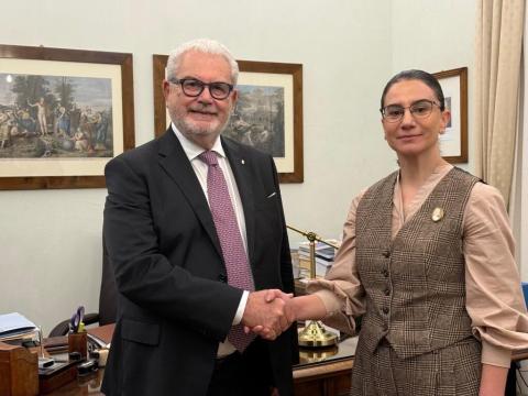 Anna Vardapetyan se reunió con el fiscal militar jefe de Italia