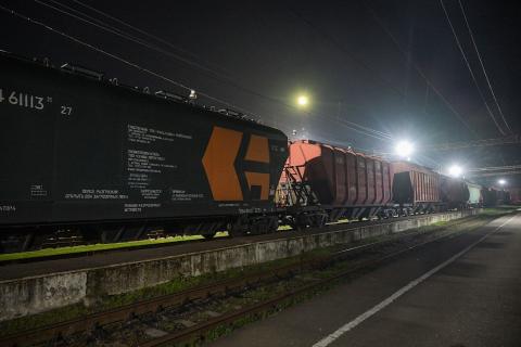 Train carrying Kazakh wheat arrives in Armenia via Kazakhstan, Russia, Azerbaijan and Georgia railway route