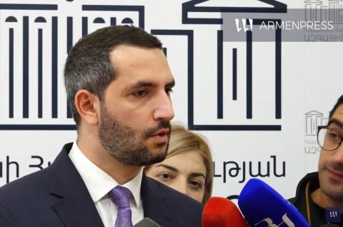 Rubinyan: “La oposición afirmaba que no se levantaría el bloqueo a Armenia y ahora discute sobre la calidad del trigo importado”