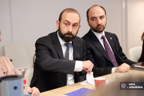 Mirzoyan a présenté aux représentants de la société civile danoise les priorités de la politique étrangère de l’Arménie