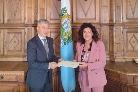 Armenian Ambassador presents copy of credentials to San Marino diplomatic protocol chief