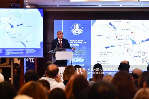 "Barış Kavşağı: Bölgesel ulaşımların geliştirilmesi" başlıklı konferans