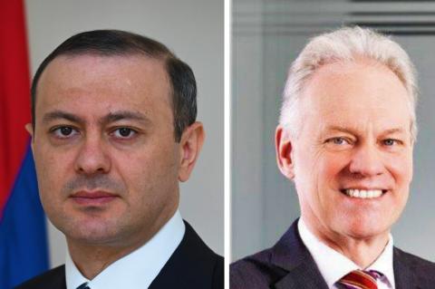 Entretien téléphonique entre Armen Grigoryan, secrétaire du Conseil de sécurité, et le directeur général de la politique européenne de voisinage et d'élargissement de l'UE
