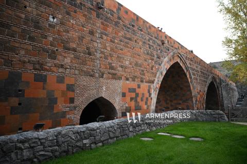 Cérémonie de réouverture du Pont Rouge d’Erevan