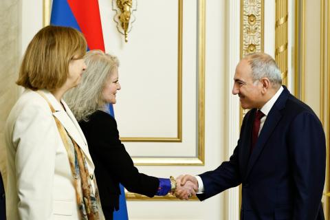 亚美尼亚总理会见了美国负责政治事务的副国务卿