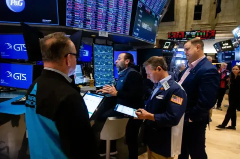 US stocks down - 17-11-25