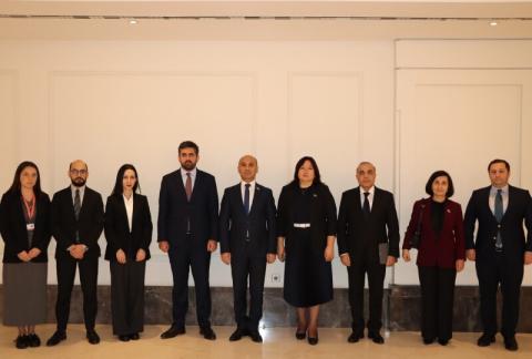 亚美尼亚与阿塞拜疆议会代表团在坦布尔举行双边会晤