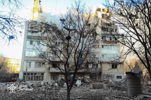 В результате российских ударов в Тернополе погибли 16 человек, более 60 получили ранения