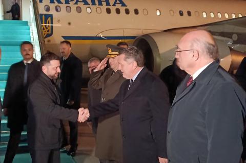 Зеленский прибыл в Турцию