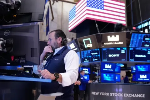 US stocks down - 18-11-25