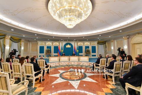 نيكول باشينيان وقاسم جومارت توكاييف يدليان بتصريحات-فيديو-