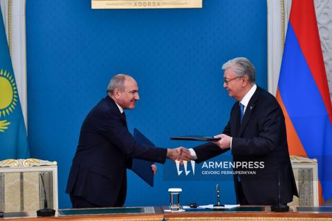 مراسم امضای اسناد میان ارمنستان و قزاقستان