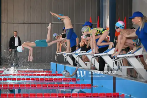 Le Premier ministre a assisté à la phase finale du « Coupe du Premier ministre de la République d’Arménie » de natation pour les écoliers