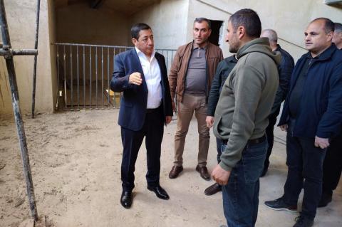 Քաղաքաշինության կոմիտեի նախագահը շրջայց է կատարել Երևանի և մարզերի շինարարական հրապարակներ