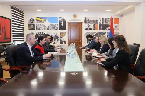 ՀՀ ԿԳՄՍ նախարարն ու ՀՀ-ում Շվեյցարիայի նորանշանակ դեսպանը քննարկել են տարբեր ոլորտներին առնչվող մի շարք հարցեր