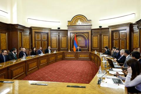 Sous la présidence du Premier ministre, des questions conceptuelles liées à la politique fiscale ont été examinées