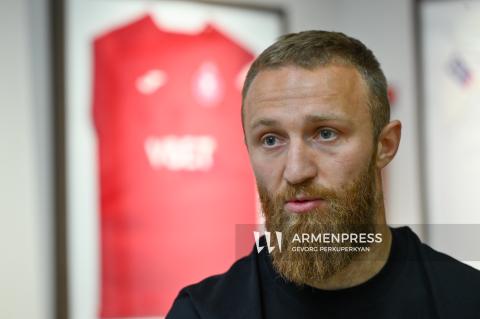 Վարազդատ Հարոյանն այլևս հանդես չի գա «Կազինցբարցիկա» թիմում