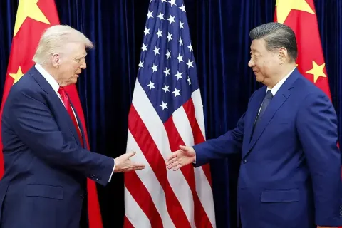 Пекин назвал телефонный разговор Си Цзиньпина и Трампа конструктивным