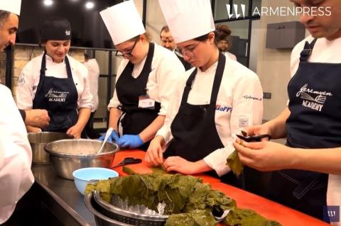 Academia Yeremyan fortalece cooperación internacional desarrollando la diplomacia culinaria
