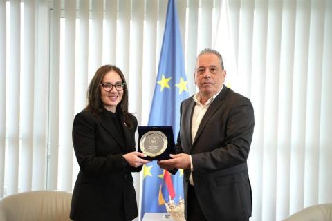 L’ambassadrice d’Arménie et le ministre de la Défense de Chypre ont souligné le haut niveau de la coopération bilatérale dans le domaine de la défense