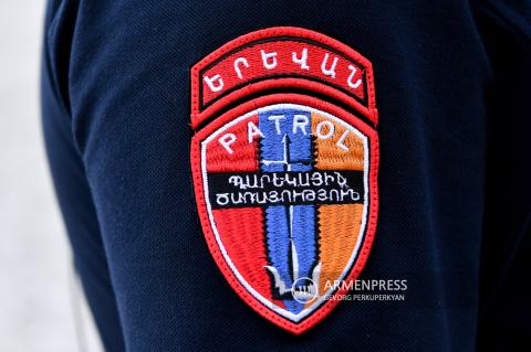 В автомобиле обнаружено тело сотрудника полиции: по предварительной версии, он совершил суицид