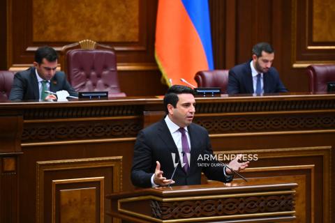 آلن سیمونیان: برای حل معضل آلودگی هوا در ارمنستان مقررات سختگیرانهٔ قانونی اعمال خواهد شد