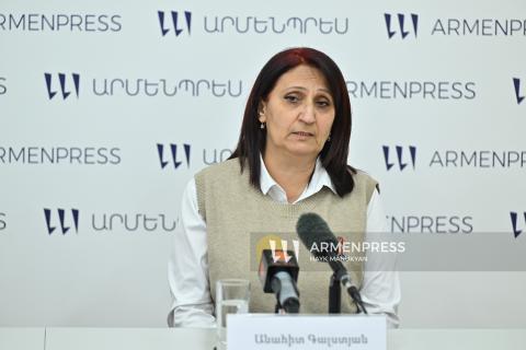 مؤتمر صحفي مخصص للتغييرات في عملية تقديم المزايا الحكومية بسبب ولادة الطفل-صور-