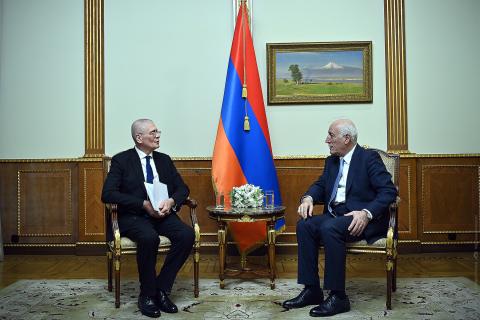 President Khachaturyan, Romanian Ambassador discuss bilateral cooperation