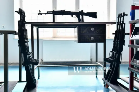 政府将通过军事工业发展三年期合同计划拨款超1500亿德拉姆