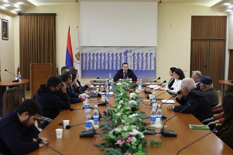 Երևանի ավագանու առաջիկա նիստում կքննարկվի նաև տեղական տուրքերի ու վճարների դրույքաչափերի վերաբերյալ նախագիծը