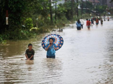 В Индонезии из-за наводнений и оползней погибло 659 человек