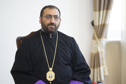 В суд будет подано ходатайство об аресте архиепископа Аршака Хачатряна: адвокат