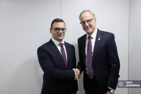 Le vice-ministre des Affaires étrangères d’Arménie a discuté avec son homologue canadien du renforcement du dialogue politique