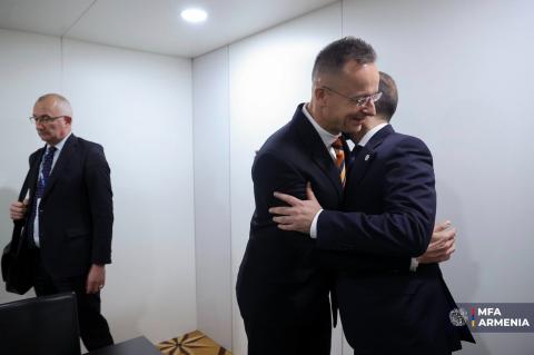 Les ministres des Affaires étrangères de l’Arménie et de la Hongrie ont discuté des questions relatives à l’élargissement de la coopération bilatérale