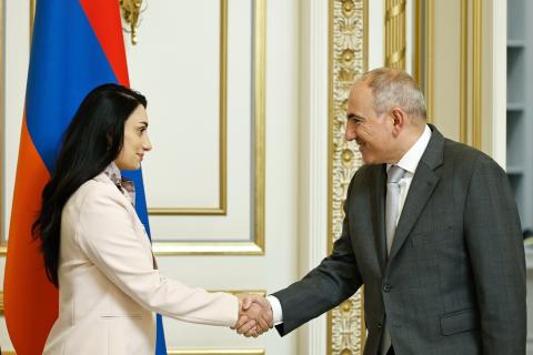 Վարչապետն ընդունել է Աշխարհի և Եվրոպայի չեմպիոն Նազիկ Ավդալյանին