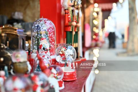 Երևանի քաղաքապետարանը հրապարակել է ամանորյա տոնավաճառում համերգային ծրագրերի ժամանակացույցը