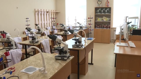 Pashinyan inspects renovated school in Aygek village