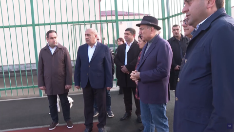 Премьер-министр РА посетил школу в Айгеке и ознакомился с ходом ремонтных работ