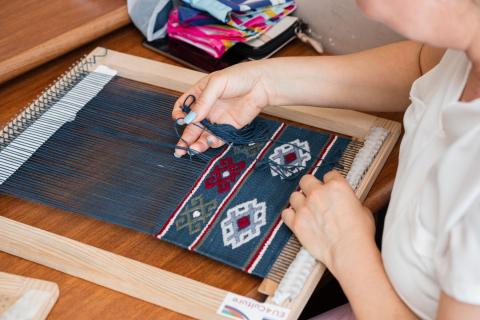 В Тавушской области Армении реализована программа «Обучение и популяризация ковроткачества в технике шулал»