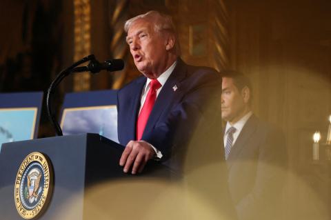 Трамп заявил, что переговоры с Россией и Украиной по урегулированию конгликта проходят в “в нормальном русле”