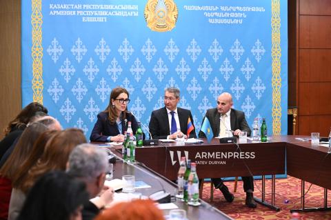 برگزاری میزگردی درباره توسعه روابط گردشگری میان ارمنستان و قزاقستان