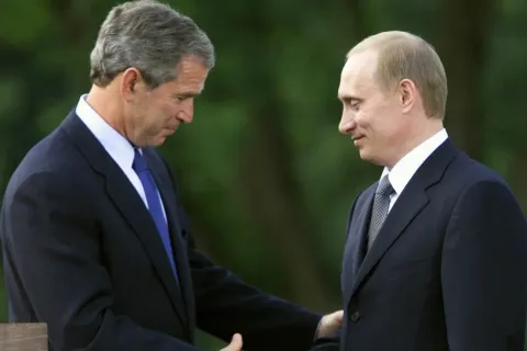 ԱՄՆ-ն գաղտնազերծել է Պուտինի և Բուշի բանակցությունների սղագրությունները