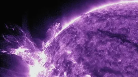 Արեգակի վրա տեղի է ունեցել հերթական հուժկու բռնկումը